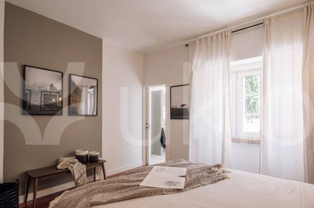 5 room luxury Apartment for rent in Lisbon, Portugal - Photo 4