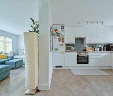 2 bedroom apartment to rent - Photo 2