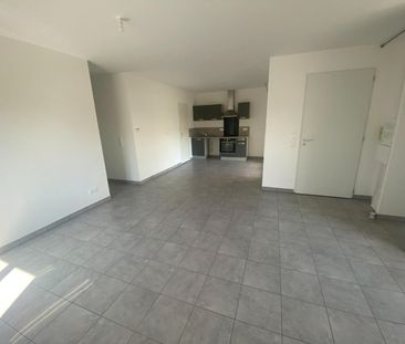 Appartement 4 pièces à louer Montbrison - 42600 / Réf: 176-2208 - Photo 6