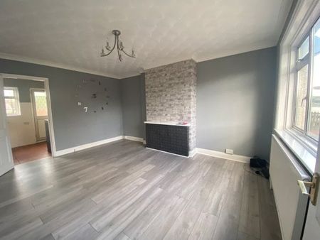 Lobelia Road, SO16 - Photo 3