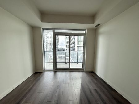 For Lease - 8960 Jane Street Unit# 817, Vaughan, Ontario - Photo 4