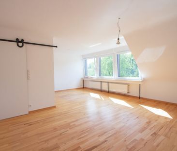 Blömker! Lichtdurchflutete 2-Zimmer-Wohnung in ruhiger Lage – Perfe... - Photo 1