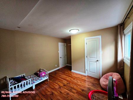 UPPER 10411 84 Street Northwest - Photo 5