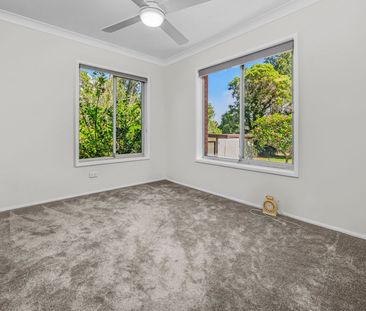 DELIGHTFUL MODERN HOME - Photo 4