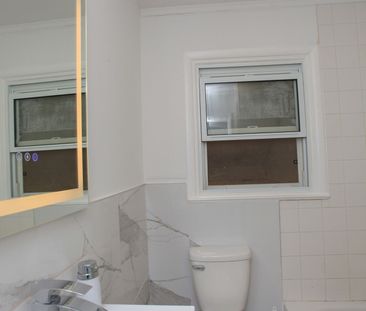 For Lease - 387 Edgehill Drive, Barrie, Ontario - Photo 5