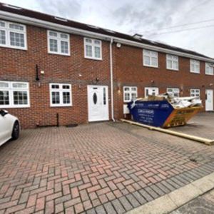 6 bedroom semi-detached house to rent - Photo 2