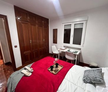 Calle de Fermín Caballero, Madrid, Community of Madrid 28034 - Photo 3