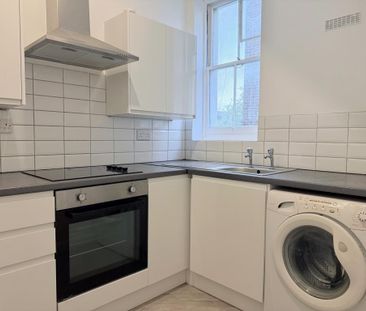Studio to rent - Photo 2