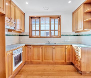 7 College Street, Williamstown - Photo 1