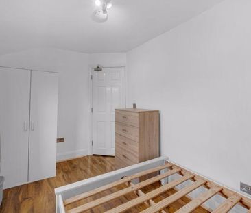 5 bedroom apartment to rent - Photo 2