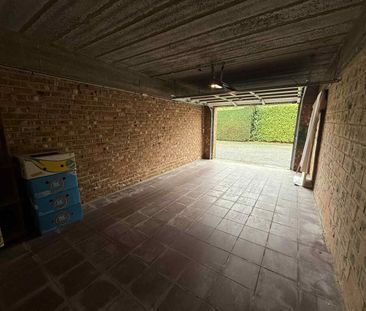Ruime garage met afstandsbediening. - Foto 1