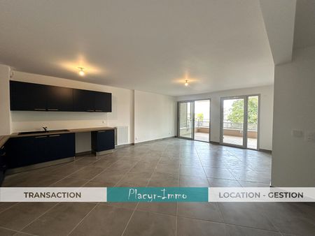 Location Appartement 3 pièces 84m² - Photo 3
