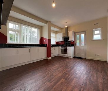 2 bedroom semi-detached house to rent - Photo 3