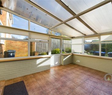 3 bedroom semi-detached house to rent - Photo 4