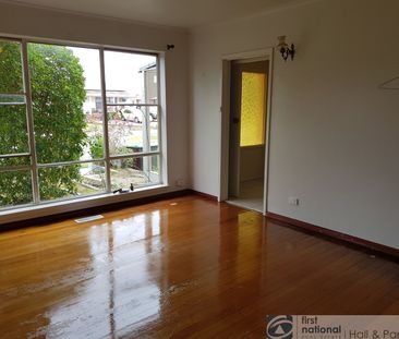 Three Bedroom Townhouse! - Photo 5