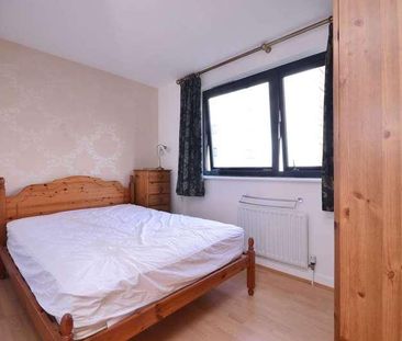 Ocean Wharf, Docklands, E14 - Photo 6