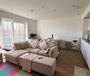 Brooklands Court, Stirling Drive, Luton, Bedfordshire, LU2 - Photo 2