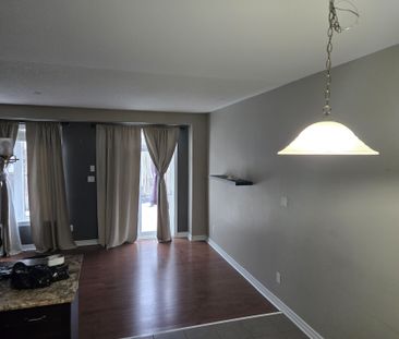 For Lease - 717 Hazelnut Crescent, Blossom Park - Airport and Area,... - Photo 6