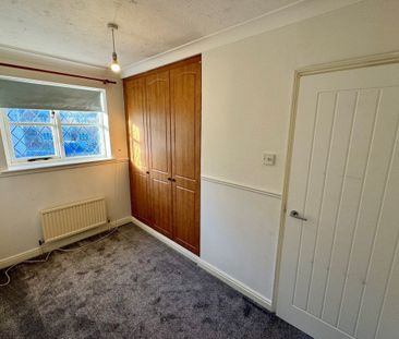 Walnut Close - Photo 3