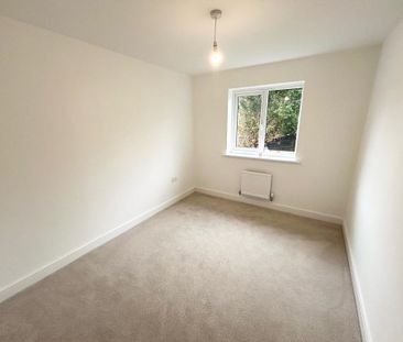 3 bedroom semi-detached house to rent - Photo 6