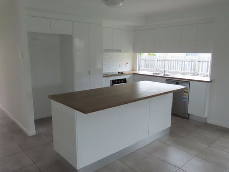 76 Superior Boulevard, 4740, Andergrove Qld - Photo 4