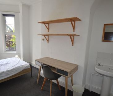 6 bedroom house to rent - Photo 5