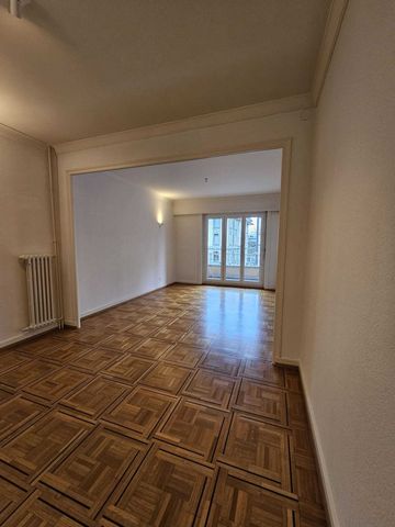 Two-and-a-half-room apartment on the first floor - Foto 2
