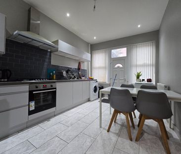 Room in a Shared House, Harehills Avenue, LS8 - Photo 5