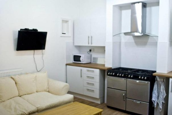 6 bedroom house share to rent - Photo 1