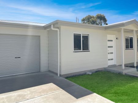 AS NEW 2 BEDROOM GEM - Photo 4
