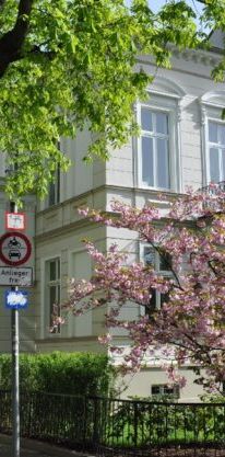 Topmöblierte Dachwohnung (Loft-Charakter) im modernisierten Gründerzeithaus in bester Südstadt-Lage - Photo 1