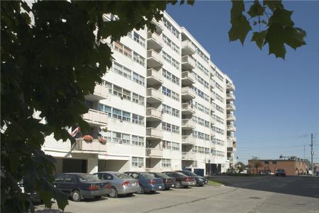 The Nottingham - Photo 5