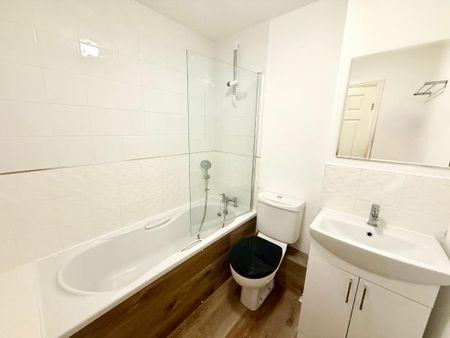 2 bedroom terraced house to rent - Photo 5