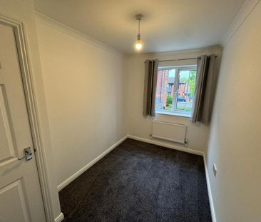 2 bedroom terraced house to rent - Photo 2