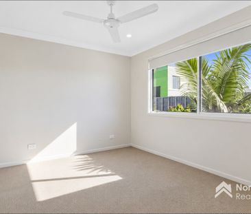 LOW-MAINTENANCE LIVING IN A CONVENIENT LOCATION - Photo 5