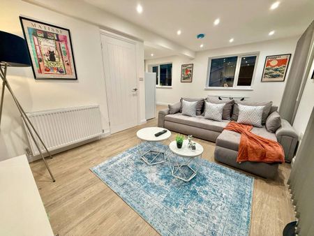 4 Bed Semi-Detached House, Rose Green, BS5 - Photo 3