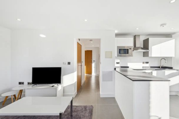 1 bedroom flat in Camden - Photo 1