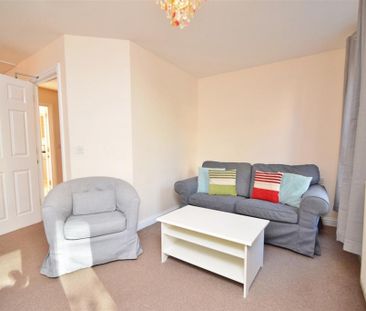 3 bedroom semi-detached house to rent - Photo 3