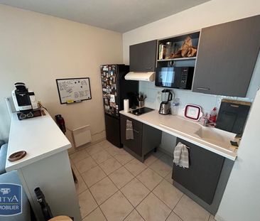 Location Appartement 2 pièces 38m² NIORT 79000 - Photo 4