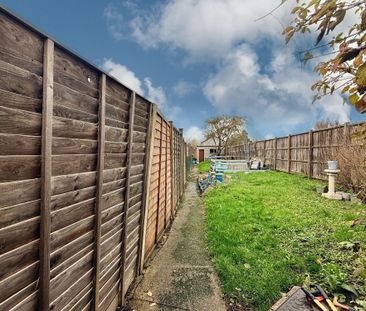 Staplegrove Road, Taunton - Photo 1