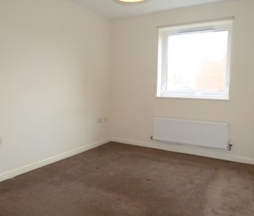 1 bedroom ground floor flat to rent - Photo 3