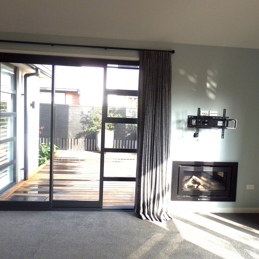 Parkside Paradise: 3 Bed Townhouse - Photo 1