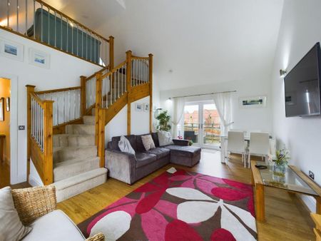 2 bedroom semi-detached house to rent - Photo 3