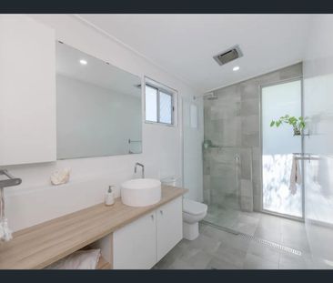 Charming 2-Bedroom Home with Modern Features in Gateshead - Photo 5