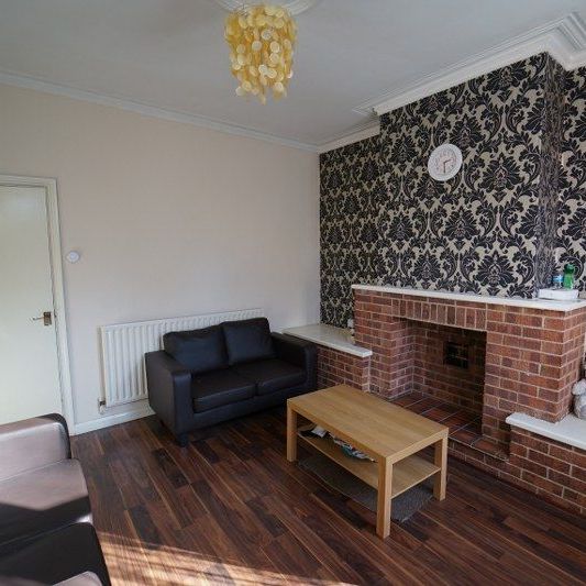 74 Radford Boulevard, NG7 3BP, NOTTINGHAM - Photo 1