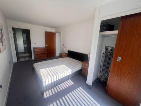 2 bedroom apartment to rent - Photo 3