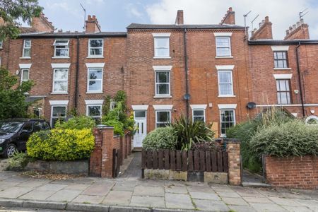 3 bed Mid Terraced House for Rent - Photo 5