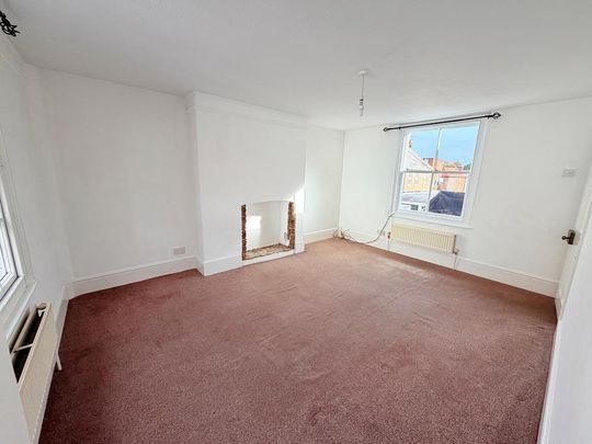 3 bedroom apartment to rent - Photo 1