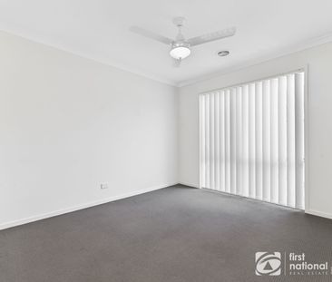 Family Home in Cascades - Convenient Location Opposite Scenic Wetlands - Photo 5