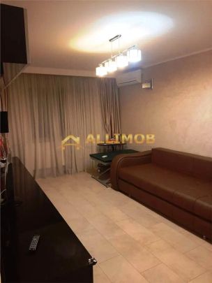 Apartament 3 camere in Ploiesti, zona Bulevardul Bucuresti - Fotografie 1
